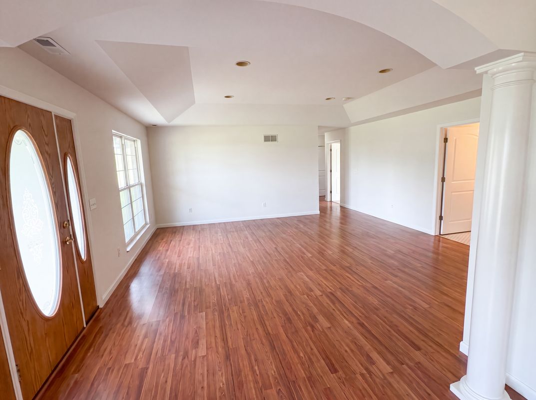 Property photo 3 of 2357 Bastean Rd
