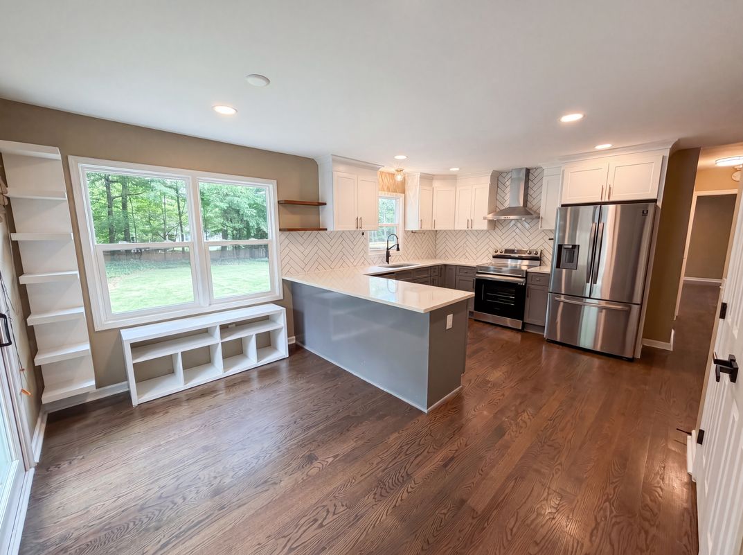 Property photo 2 of 1772 Huntingford Dr