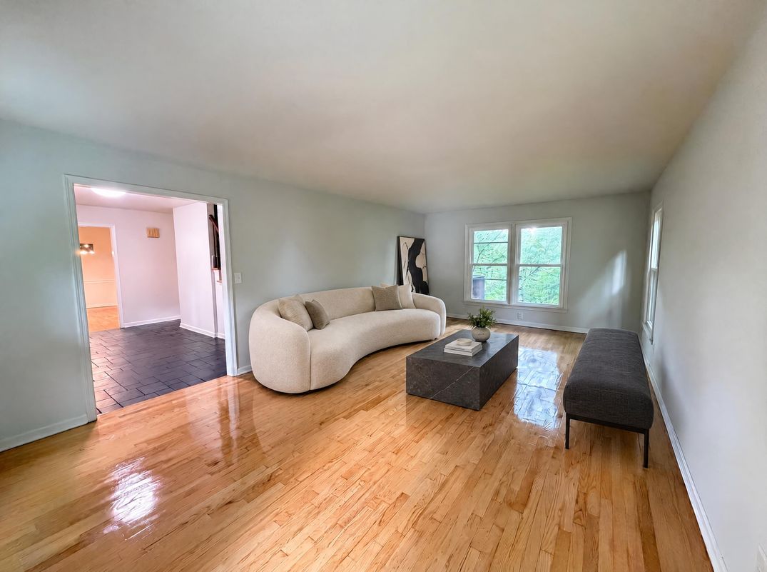 Property photo 3 of 101 Wexford Way