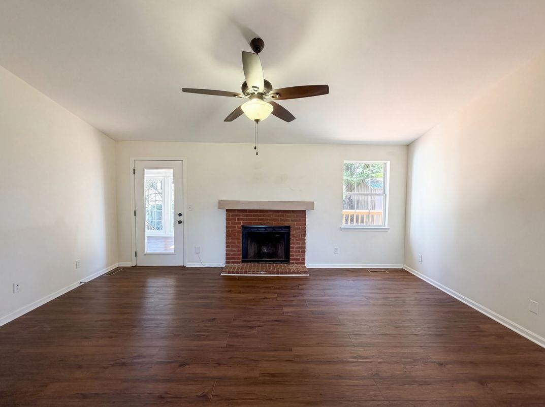 Property photo 3 of 257 Spring Meadows Dr