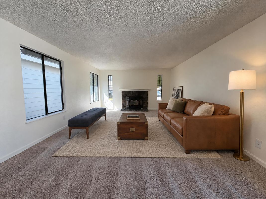 Property photo 3 of 2515 NE Hyde St