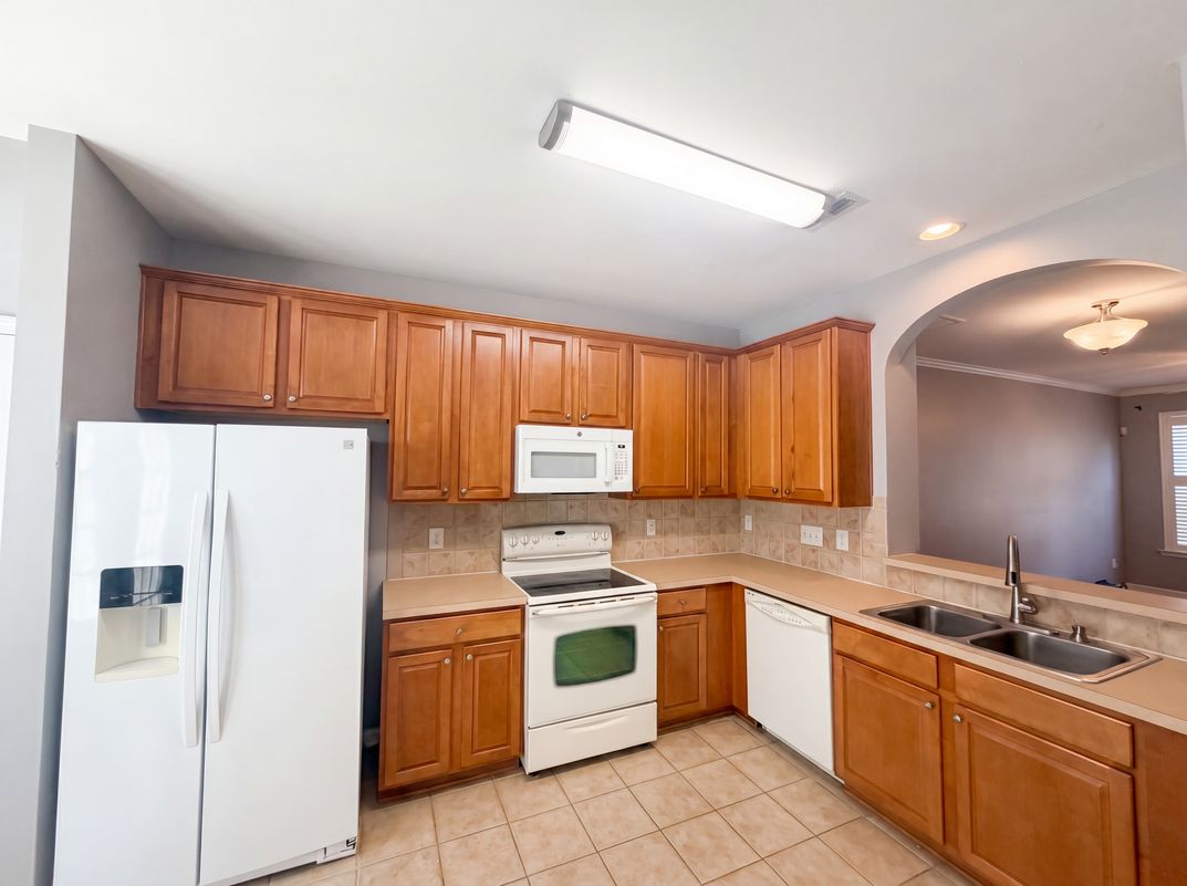 Property photo 2 of 7839 Spungold St