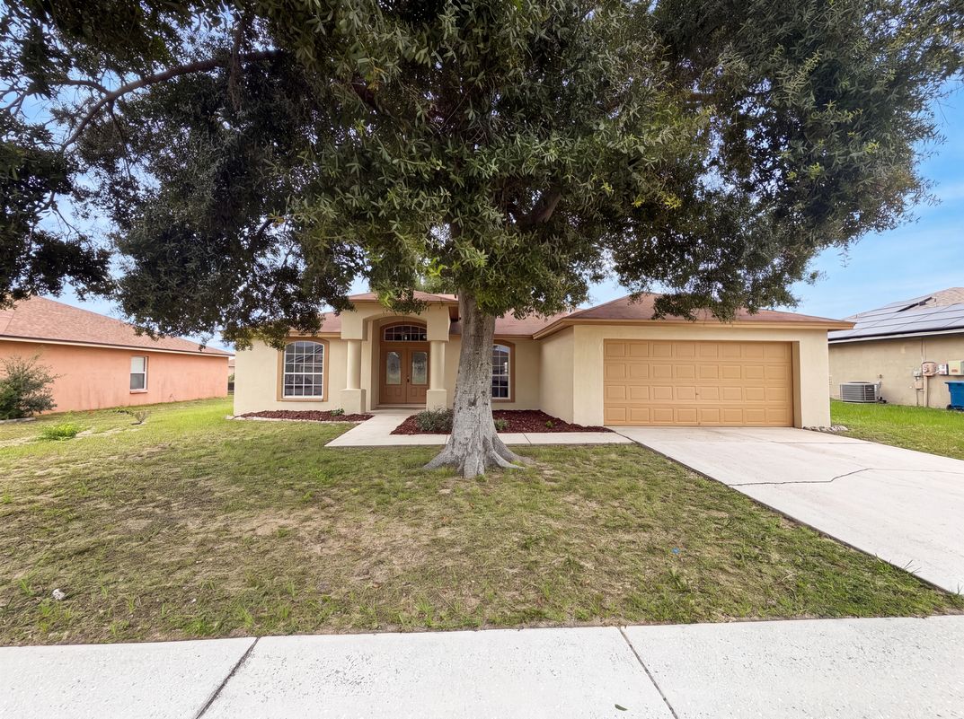 Property photo 1 of 1038 Highland Crest Cir