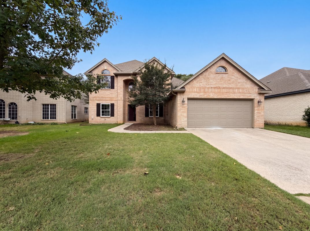 Property photo 1 of 6218 Kingswood Dr