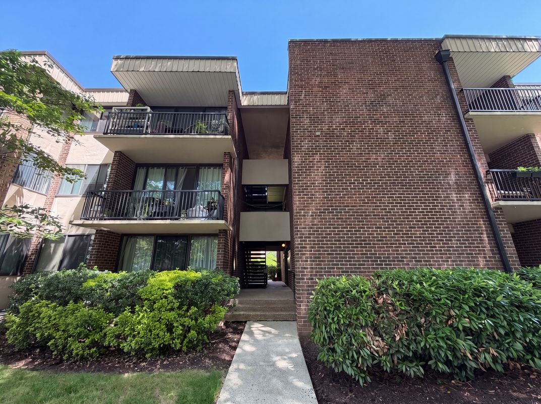Property photo 1 of 9907 Blundon Dr Apt 302
