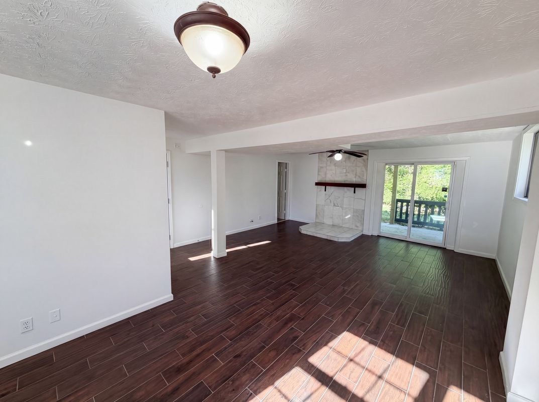Property photo 3 of 1010 Buckhurst Dr