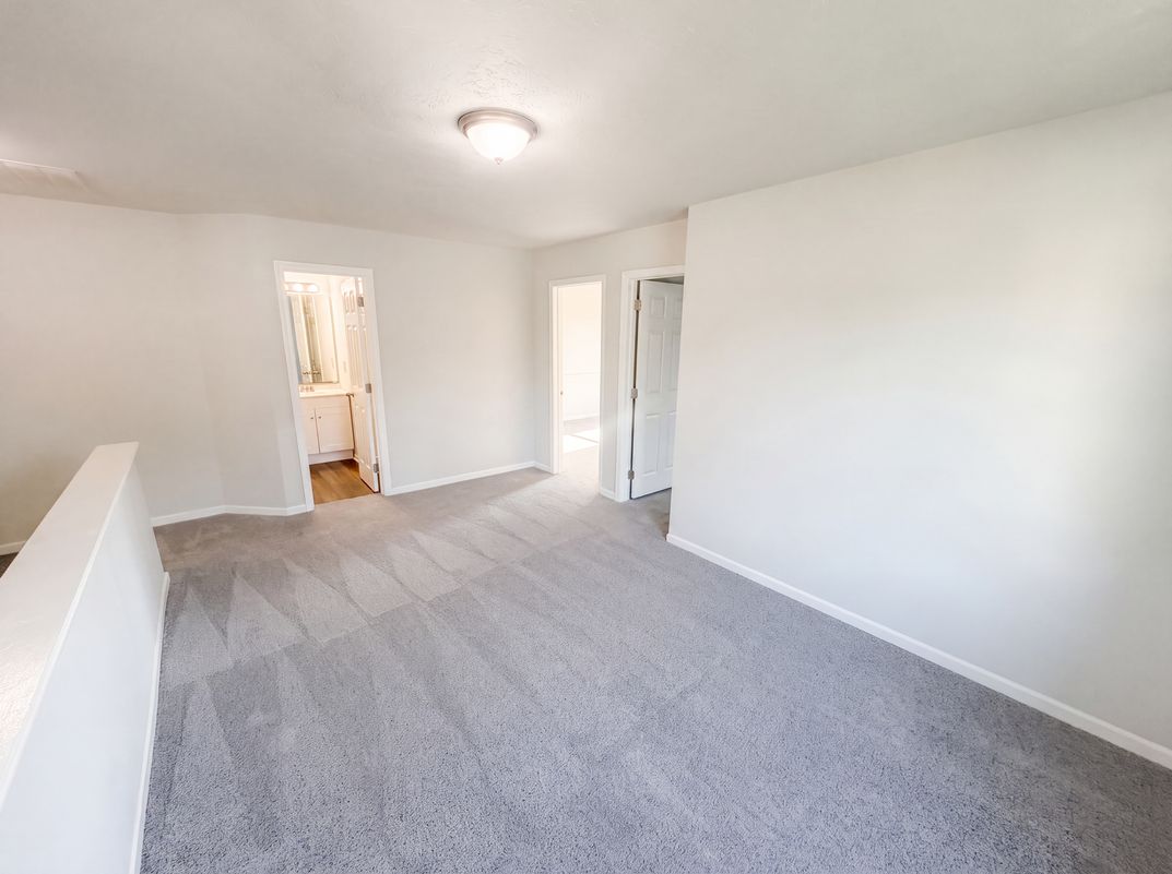 Photo 23 of 26 of 4801 Ossington Ct, Indianapolis, IN