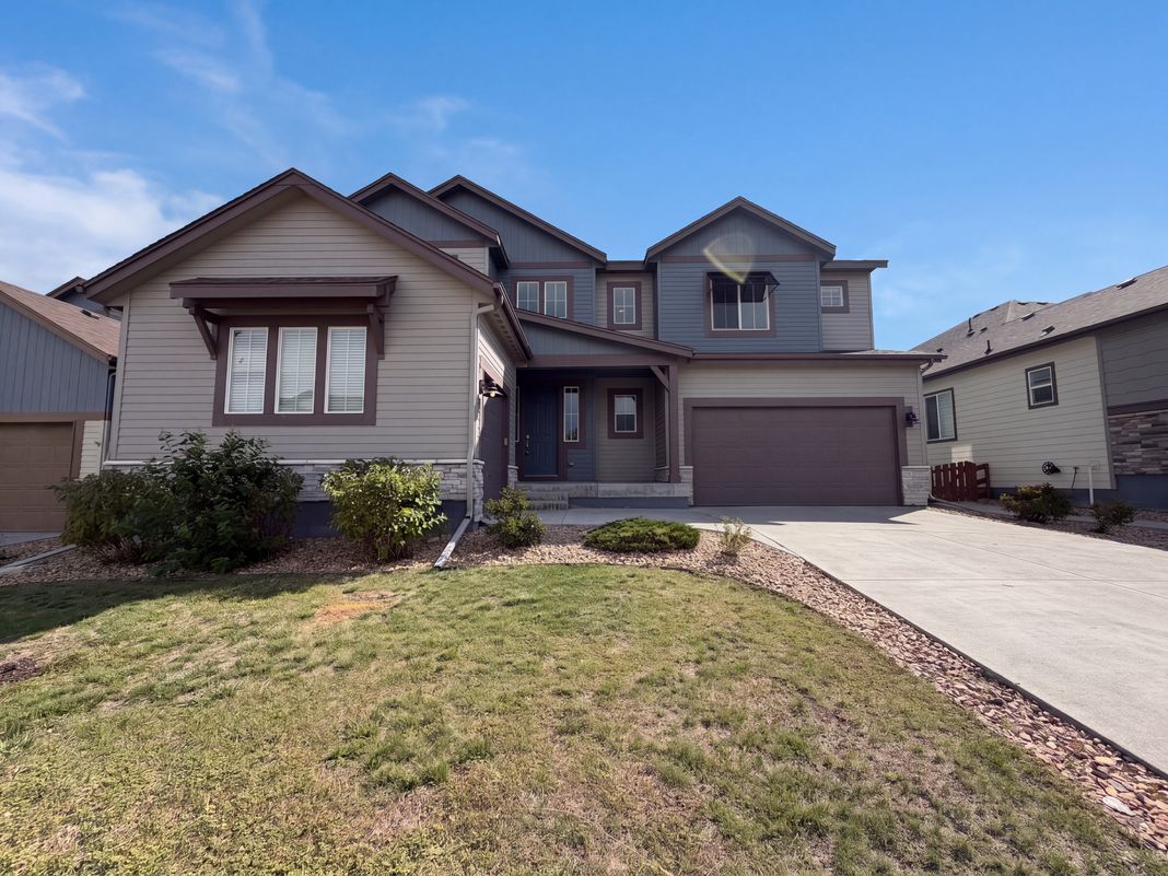 Property photo 1 of 18402 W 93rd Pl