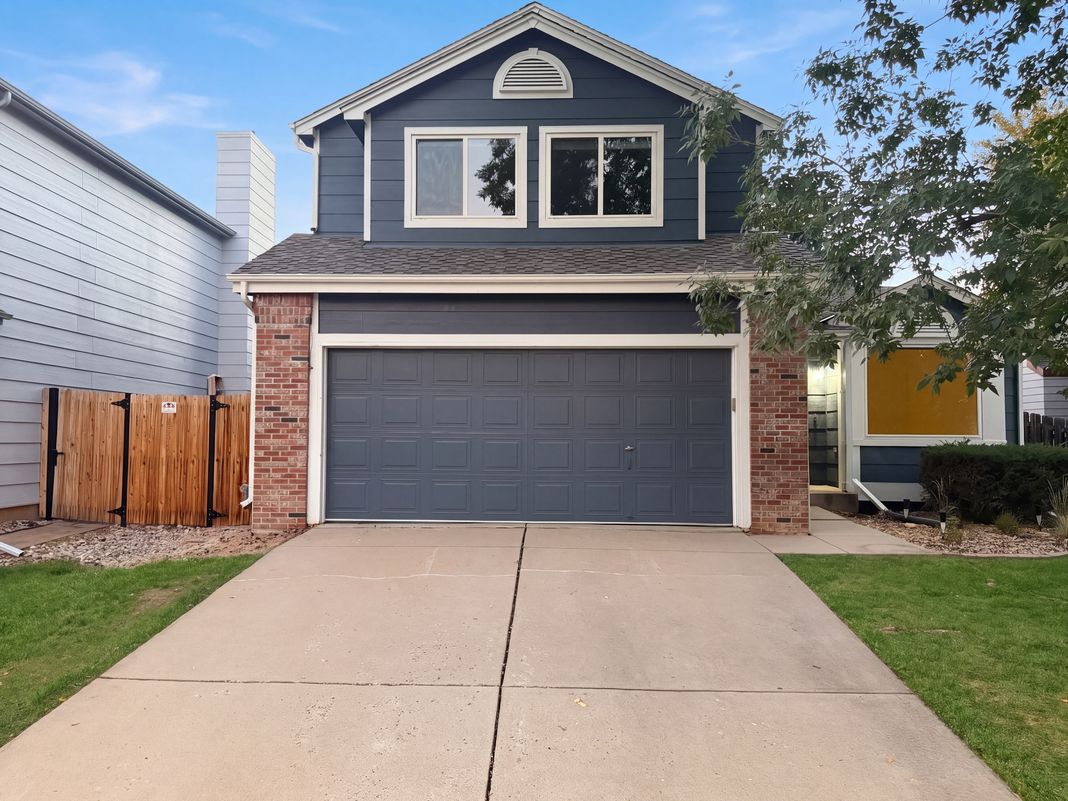 Property photo 1 of 5549 S Youngfield Way