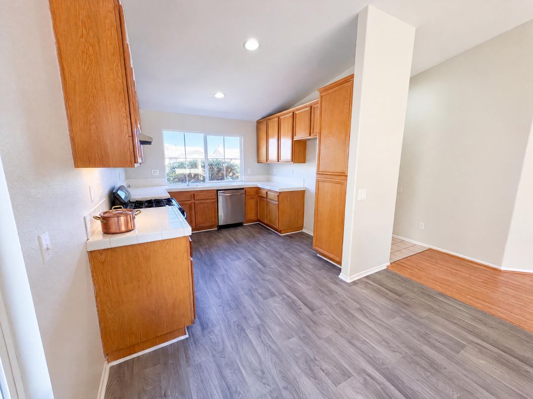 Property photo 2 of 13241 Cameron St