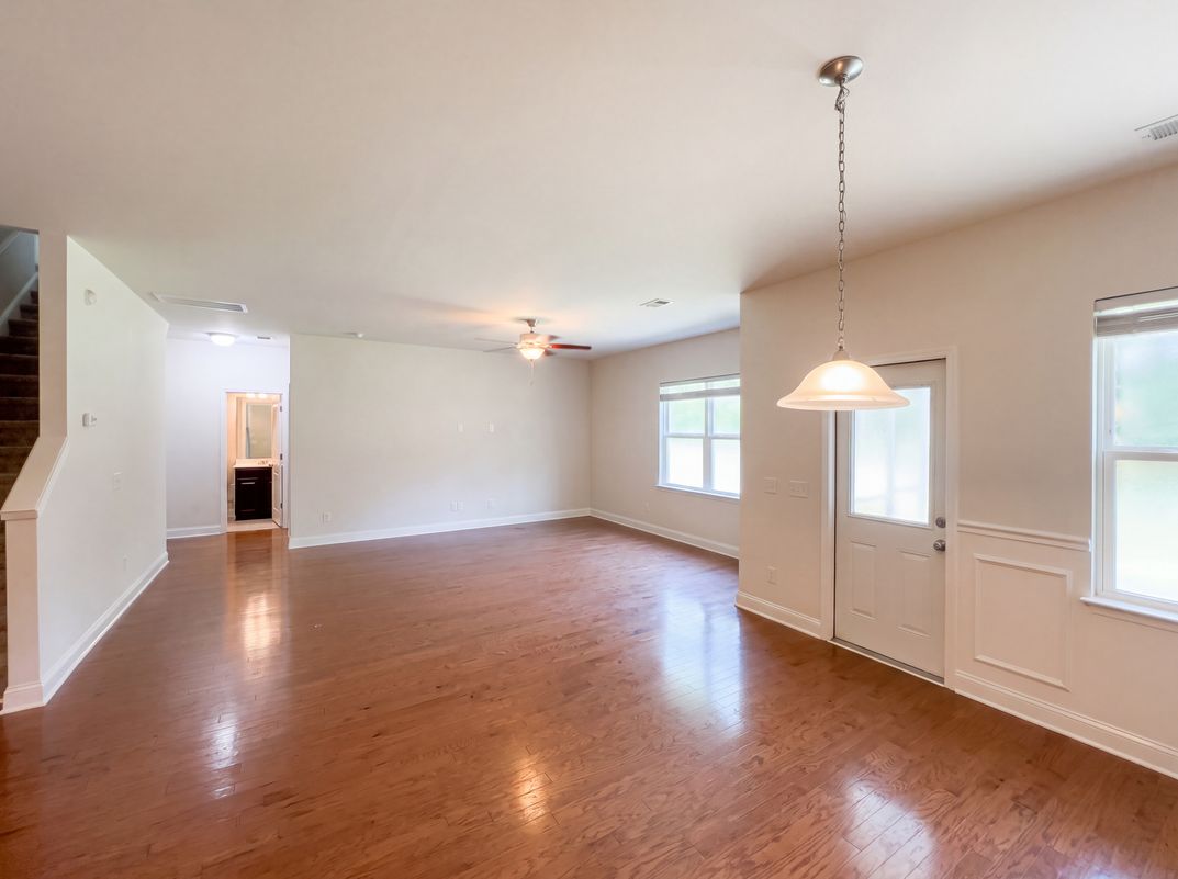 Property photo 3 of 301 Decatur Dr