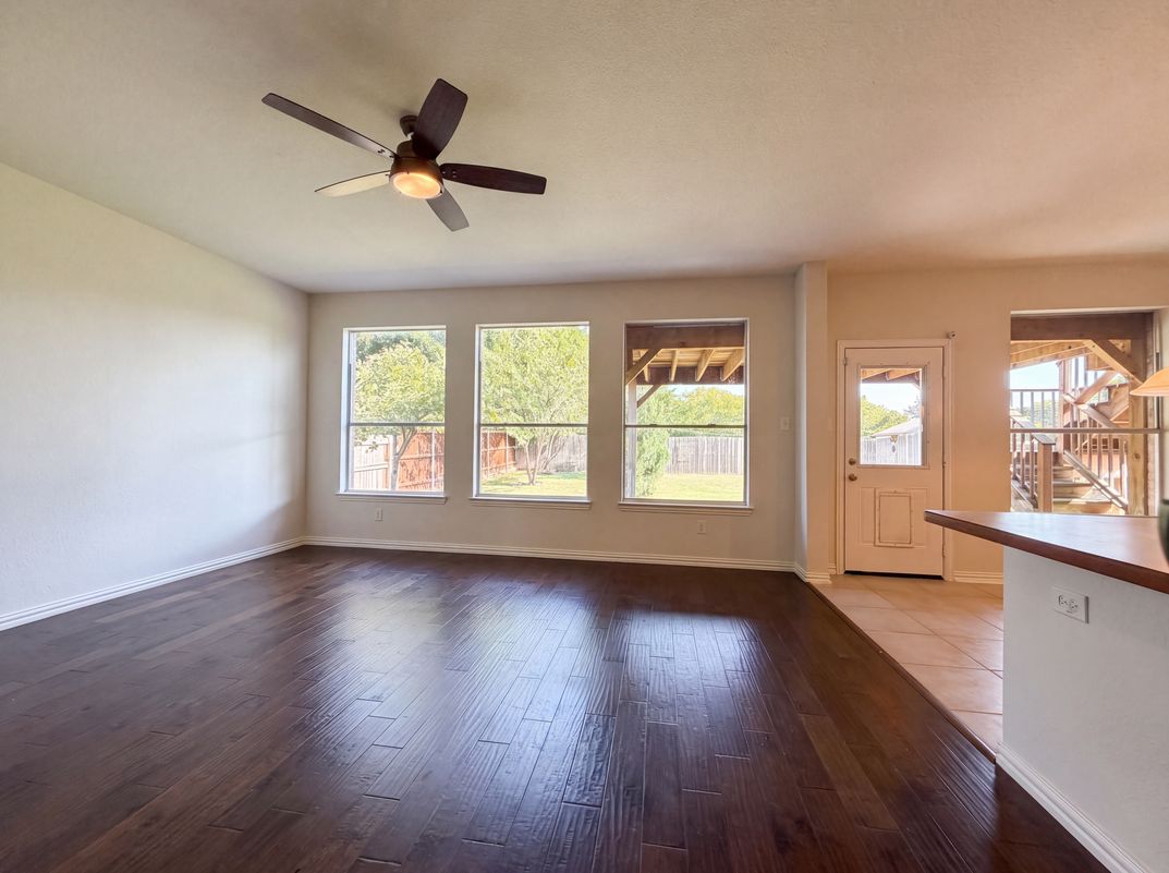 Property photo 3 of 1420 Fleetwood Cove Dr
