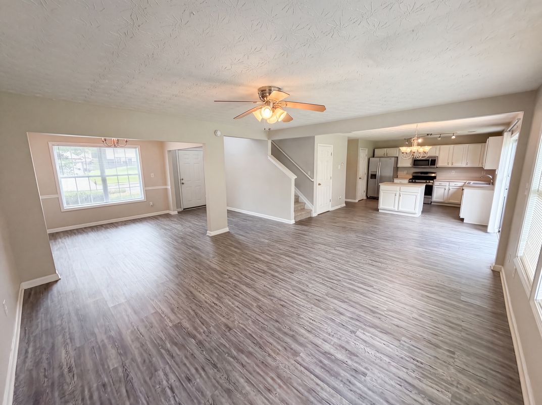Property photo 3 of 4636 Pine Acre Cir