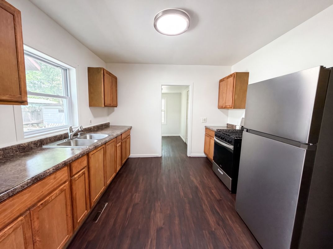 Property photo 2 of 5200 Camden Ave N