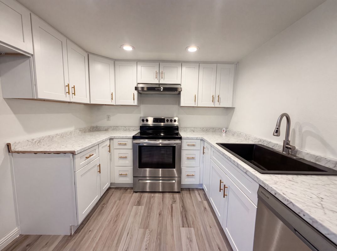 Property photo 2 of 1701 E Katie Ave Apt 83