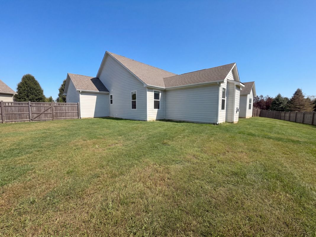 Property photo 3 of 21323 Wharfdale Dr