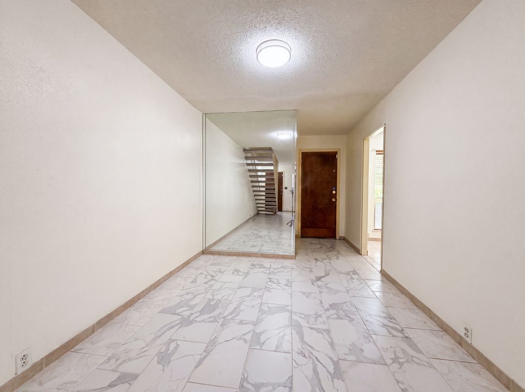 Photo 5 of 19 of 2503 McCue Rd, Houston, TX
