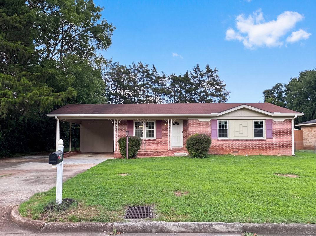 Property photo 1 of 1808 Dailey Ter NW