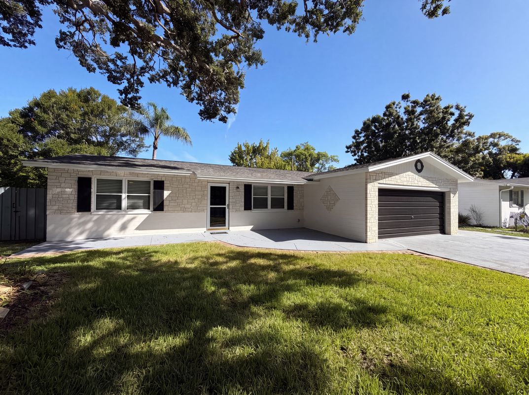 Property photo 1 of 624 Sherman Rd