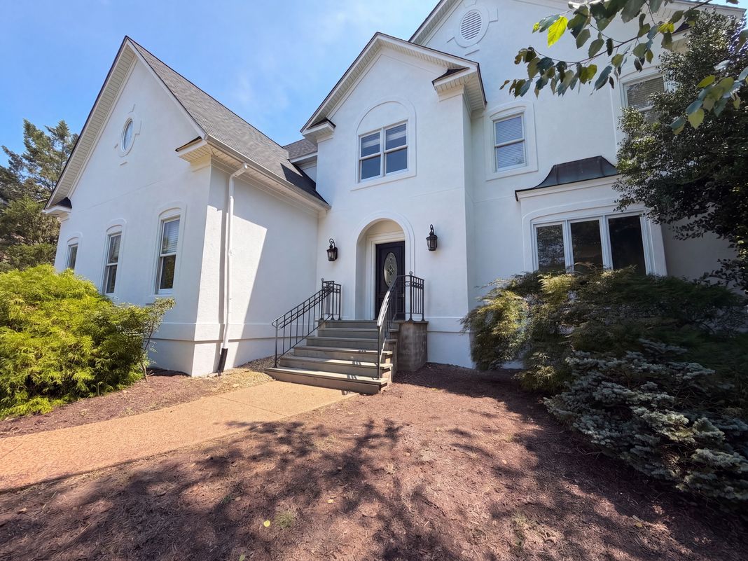 Property photo 1 of 3621 Rolridge Rd