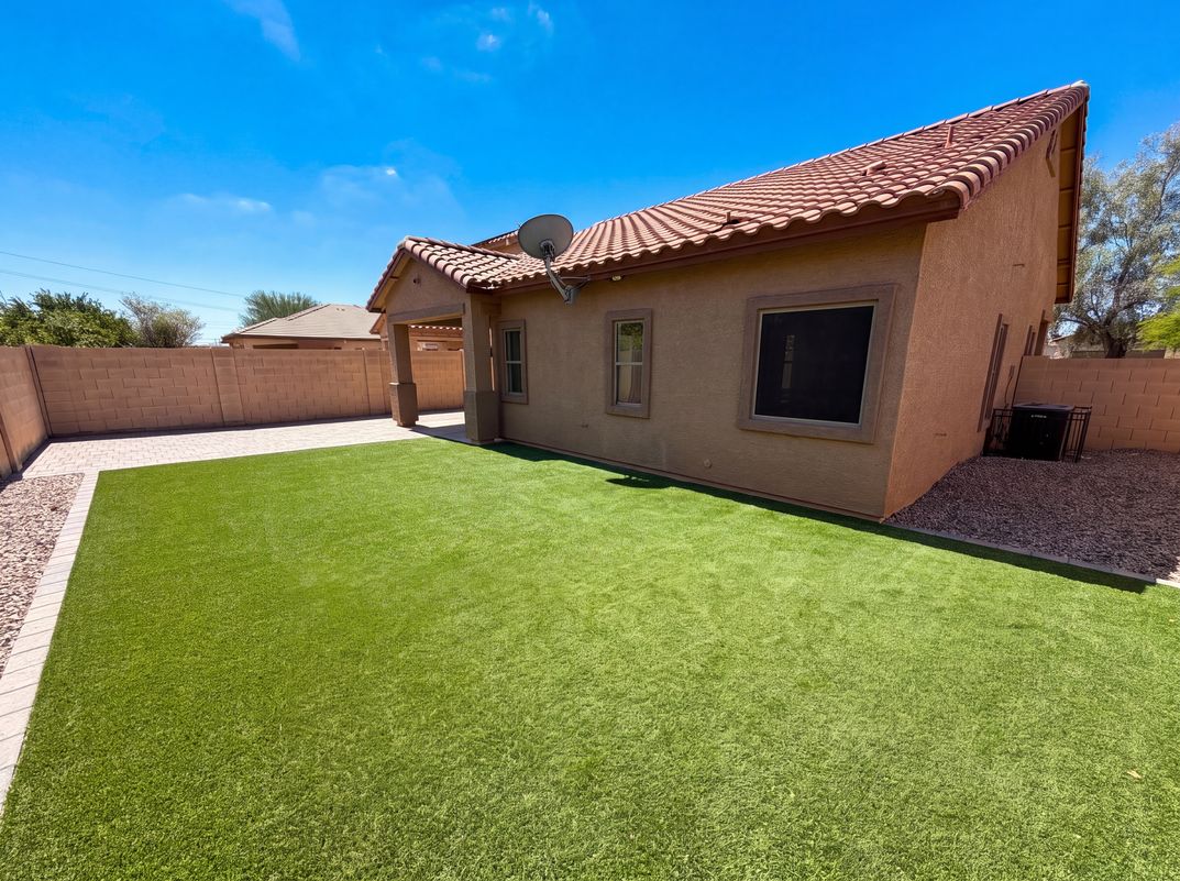 Photo 6 of 27 of 934 E Overlin Dr, Avondale, AZ