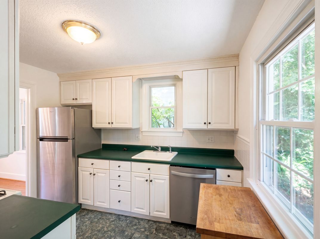Property photo 2 of 22 Gillen Ter