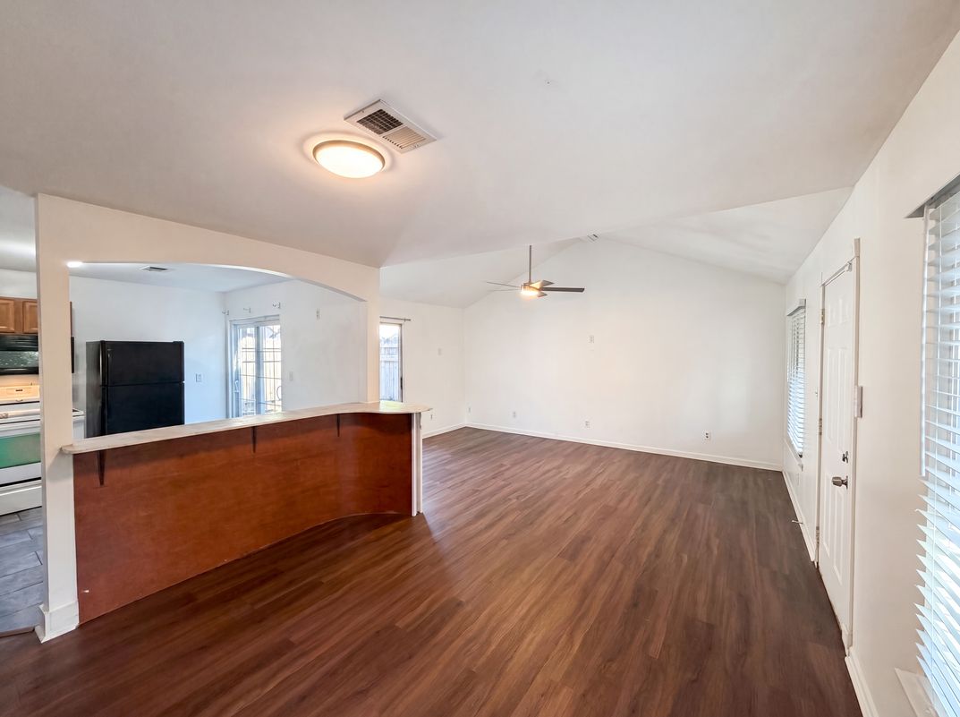 Property photo 3 of 2725 Flintlock Pl