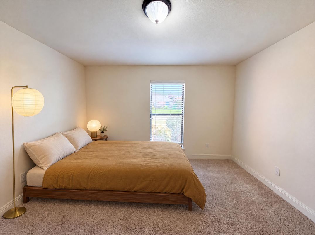Property photo 3 of 3032 Laguna Dr