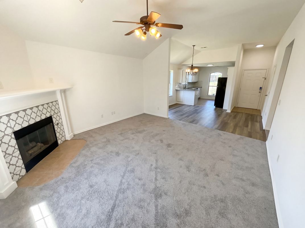 Property photo 3 of 504 Woodbriar
