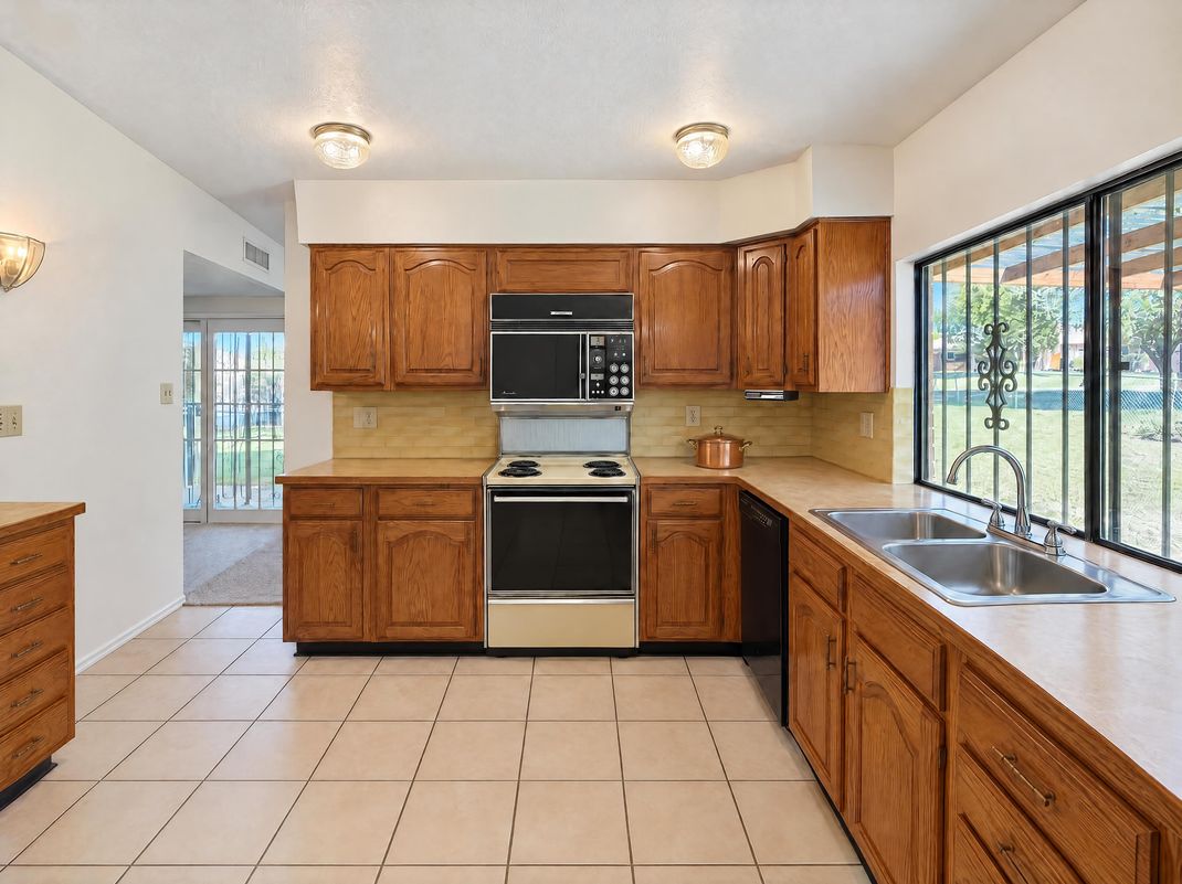 Property photo 2 of 1226 Sequoia Dr