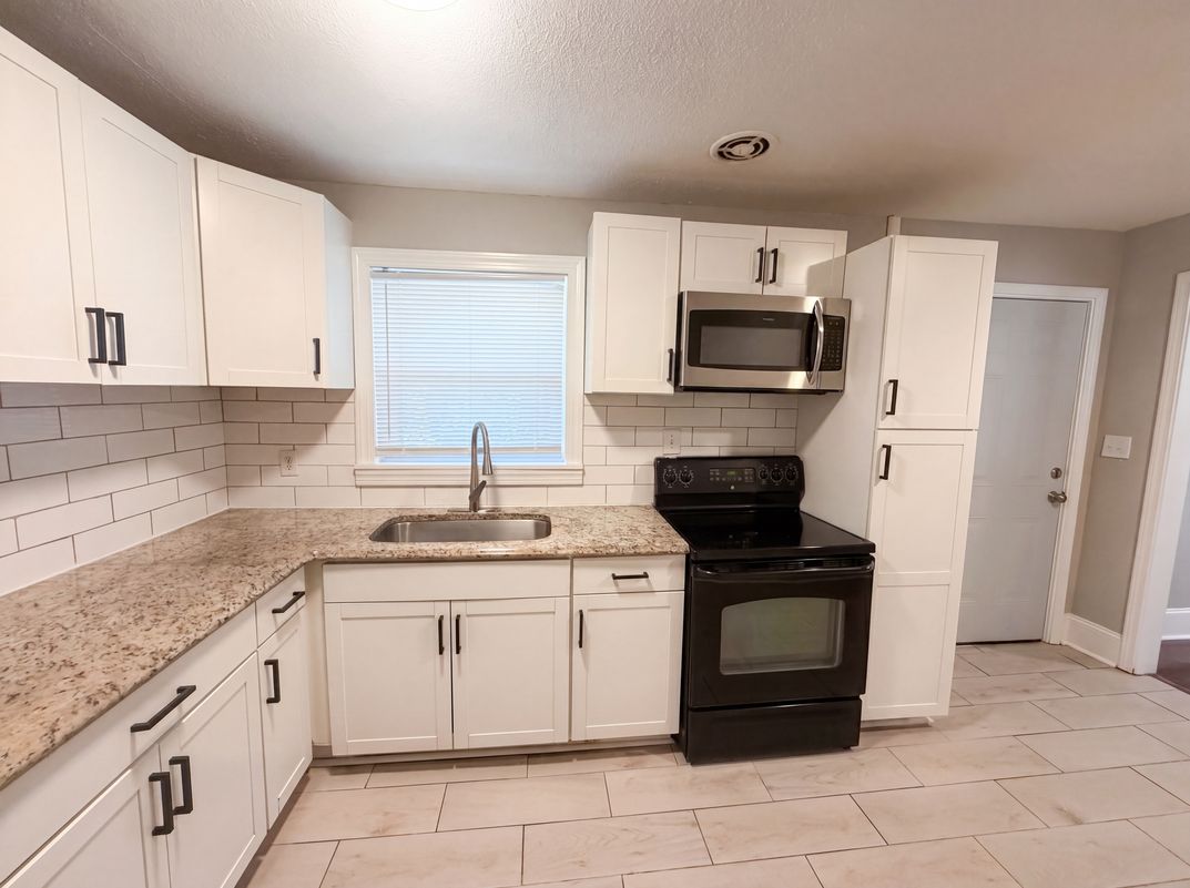 Property photo 2 of 1428 Futrelle Dr