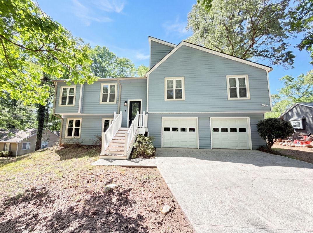Property photo 1 of 1327 Towne Harbor Trl