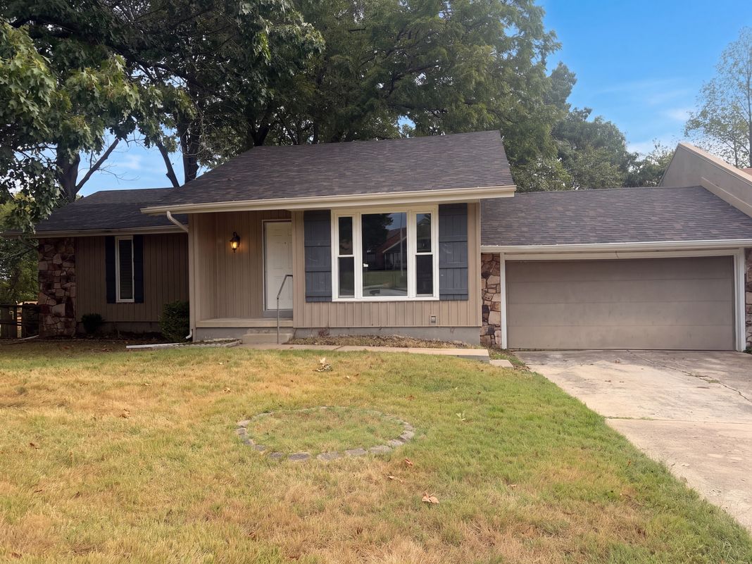 Property photo 1 of 2179 E Barcelona Pl