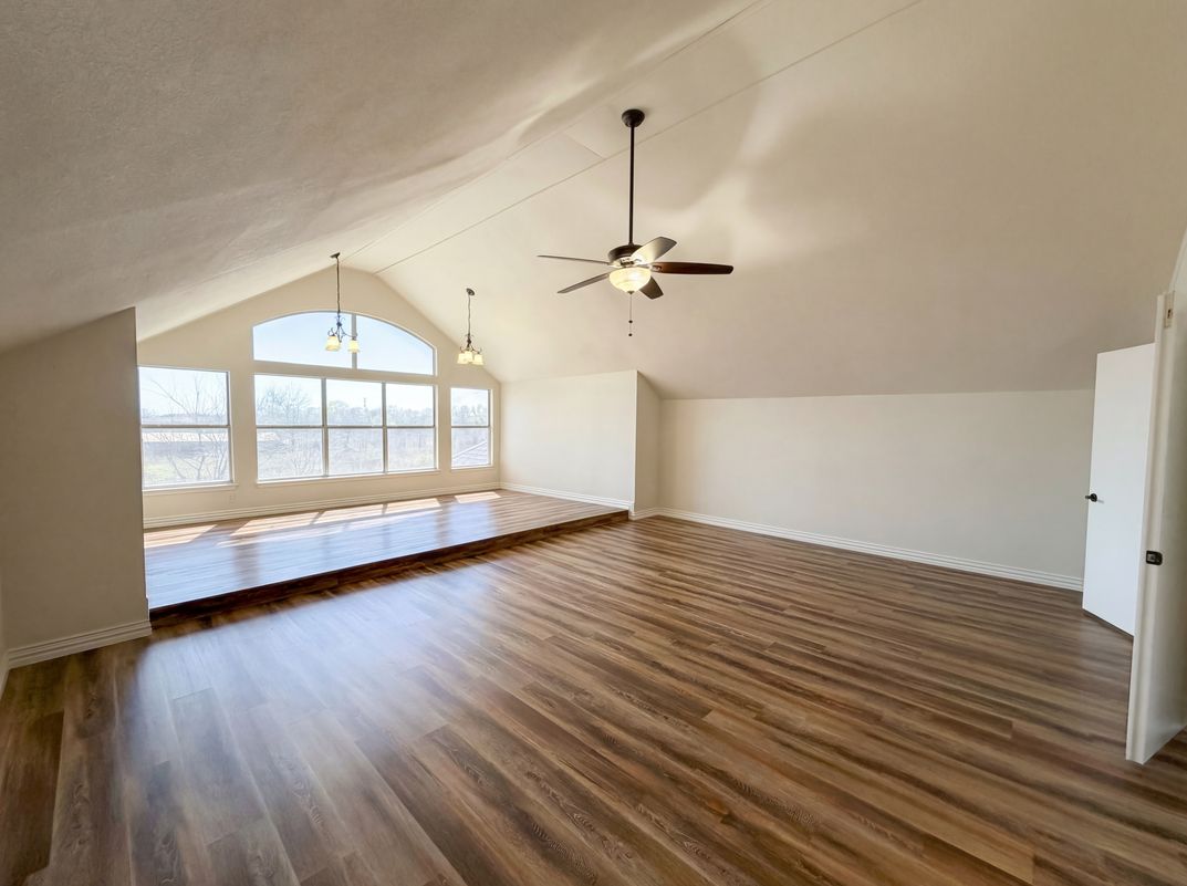 Photo 4 of 30 of 1711 Kennedy Dr, Wylie, TX
