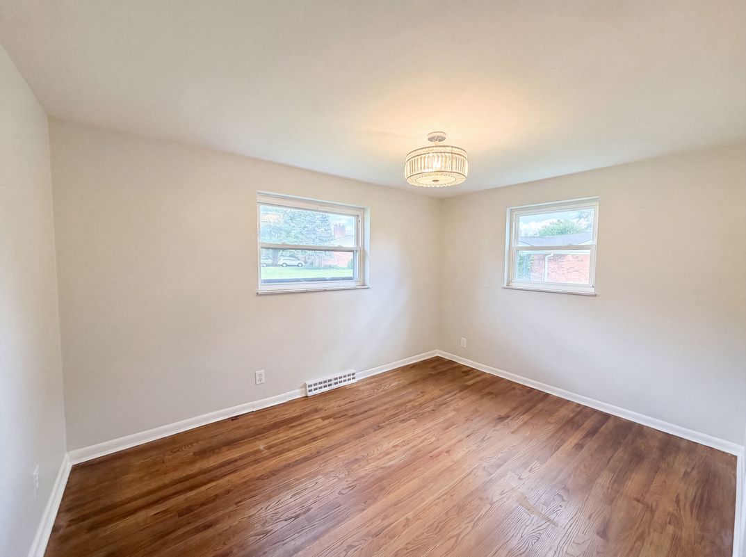 Property photo 3 of 4481 Forest Trl