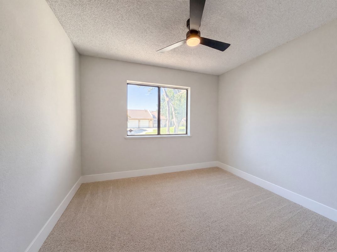 Photo 16 of 25 of 42355 Willeta Ave, Lancaster, CA