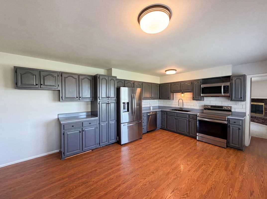 Property photo 2 of 1677 E State Route 234