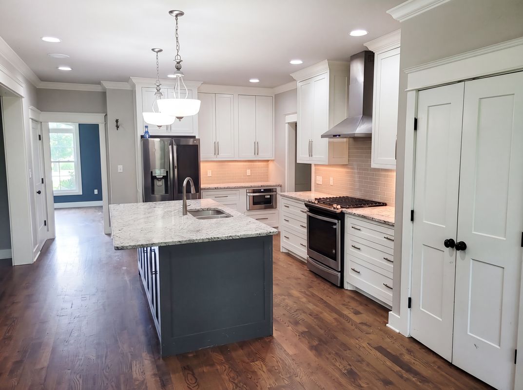 Property photo 2 of 521 Autumnstone Ln