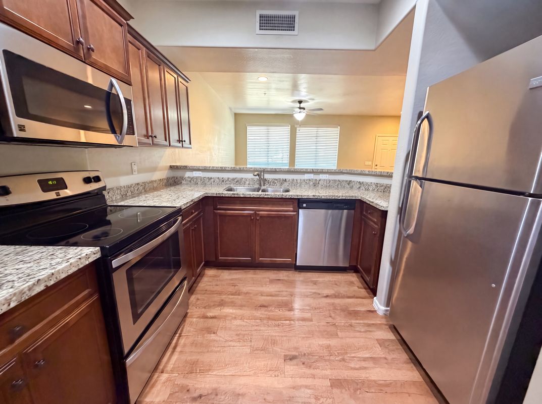 Property photo 2 of 21655 N 36th Ave Unit 103