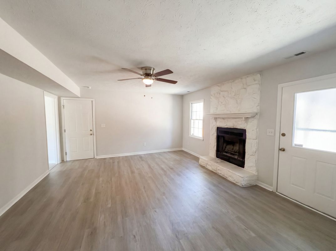 Property photo 3 of 7594 Beverly Dr