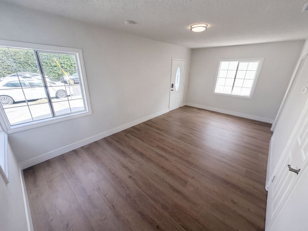 Property photo 3 of 15343 Pimenta Ave