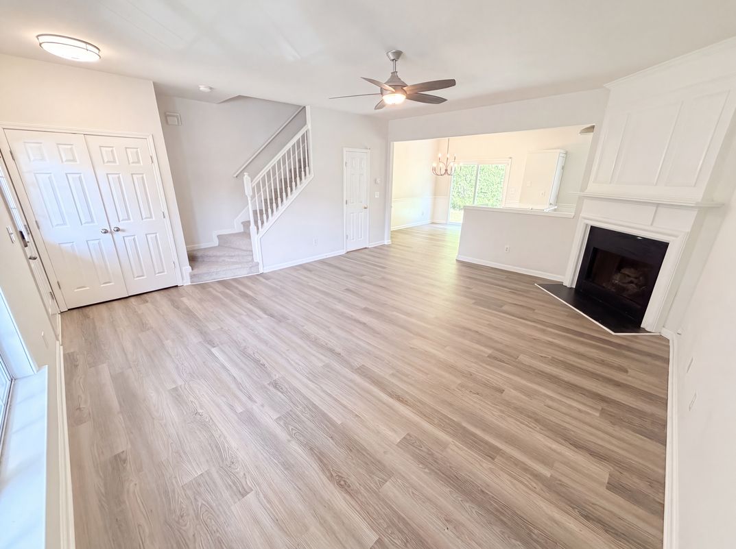 Property photo 3 of 9155 Nesbit Ferry Rd Unit 53