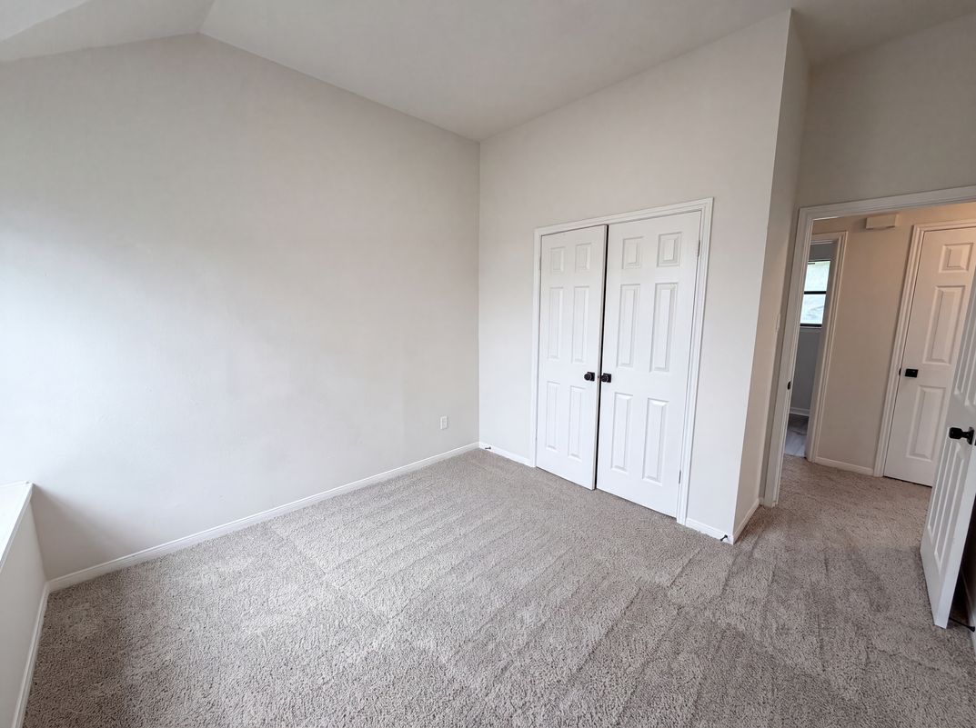 Photo 12 of 24 of 1517 River Oak Dr, Leander, TX