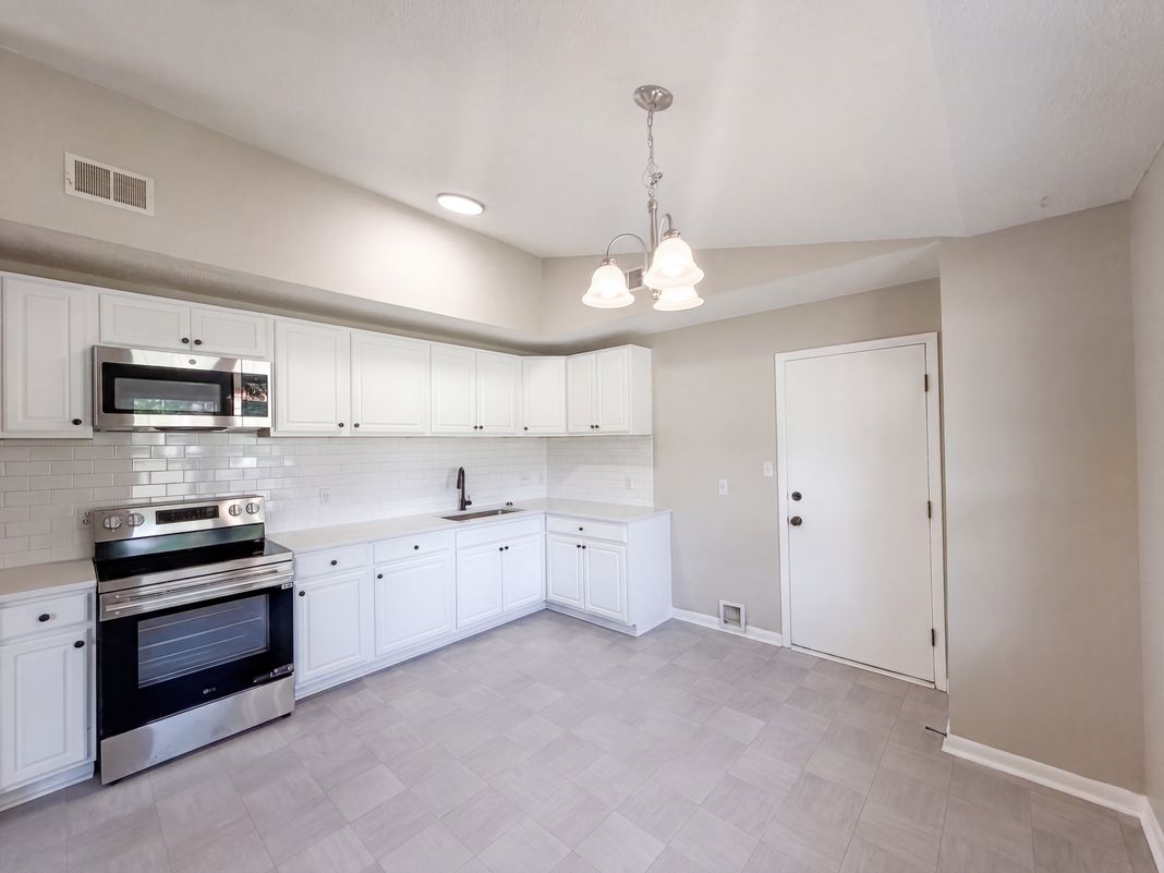 Property photo 2 of 1549 Bingham Dr