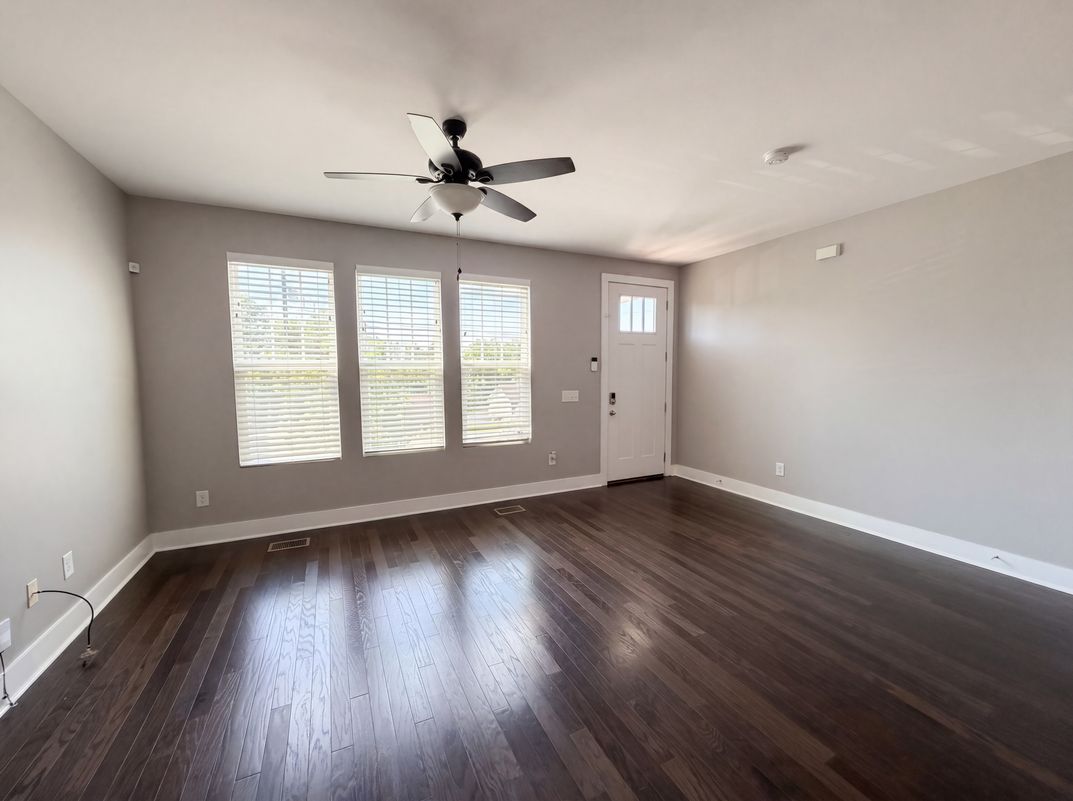 Property photo 3 of 227A Hillcrest Dr