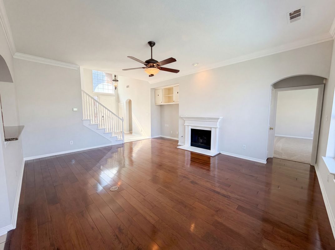 Property photo 3 of 1412 Spring Ridge Ln