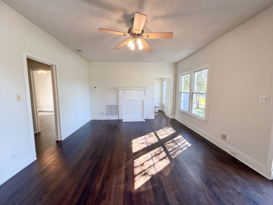 Property photo 3 of 208 Pressly St