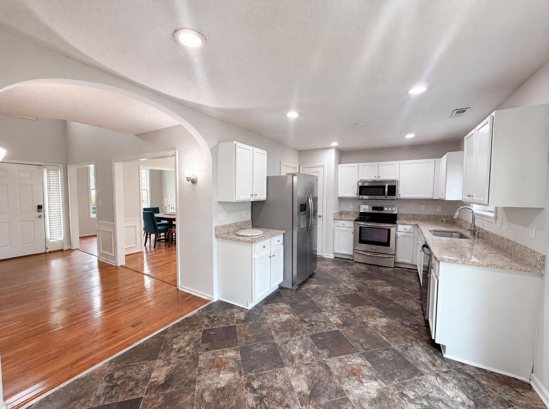 Property photo 2 of 4549 Drewbridge Way