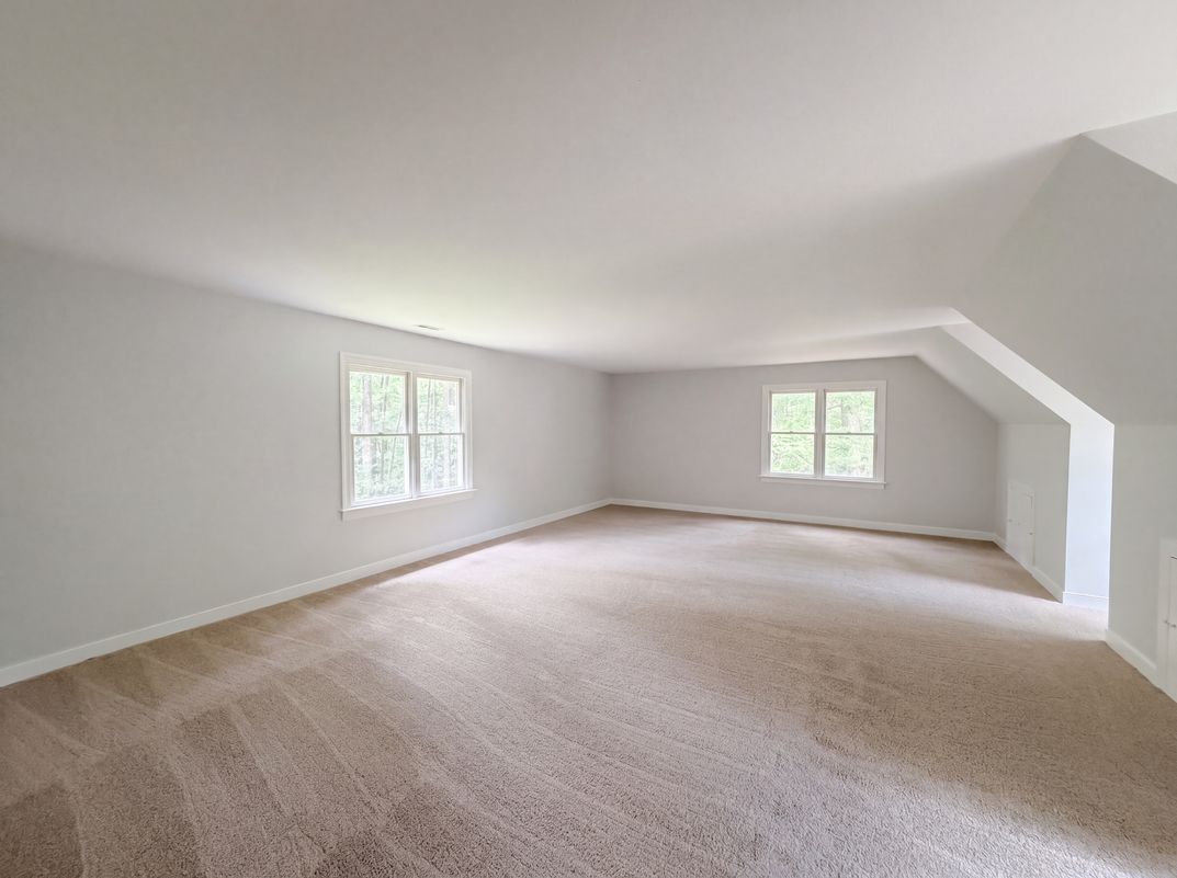 Photo 14 of 21 of 5517 W Bay Ct, Midlothian, VA