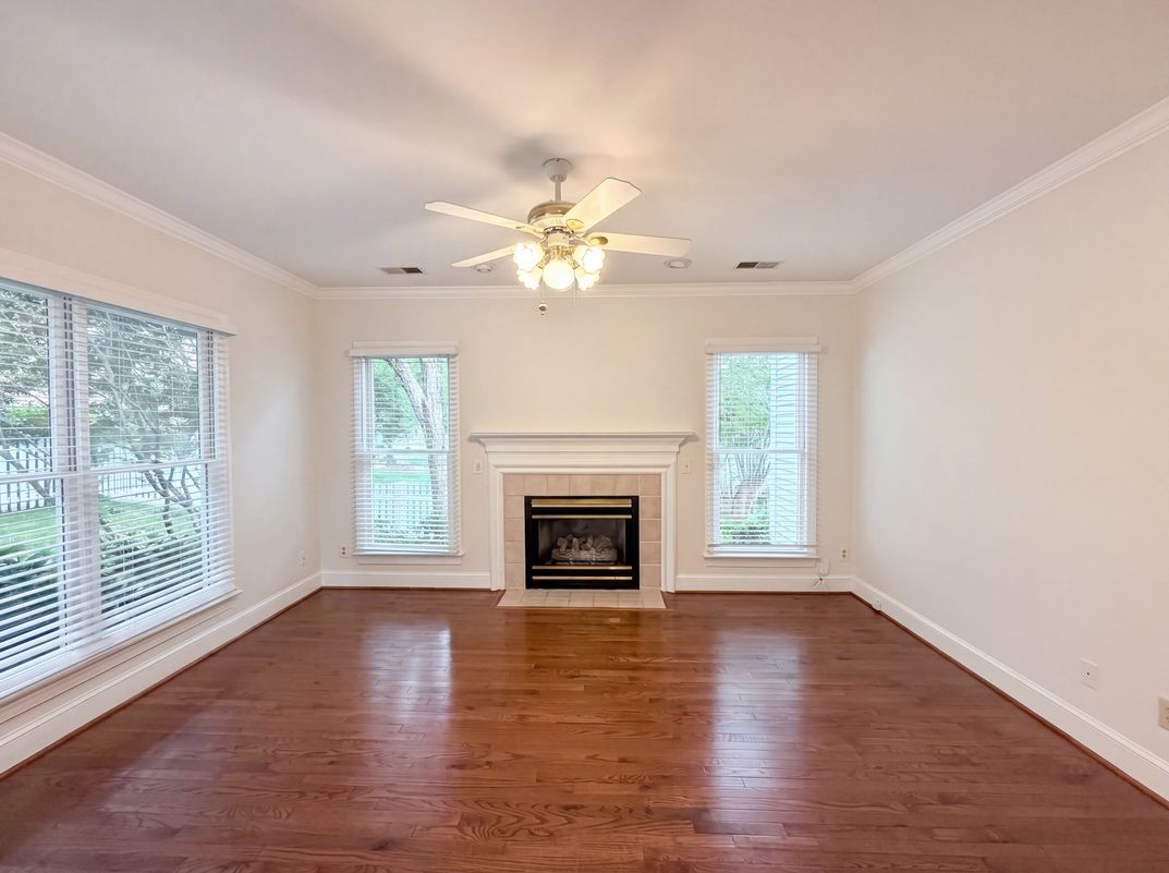 Photo 13 of 21 of 7906 Elphin Ct, Charlotte, NC